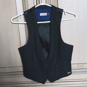 Aritzia Wilfred Wool Vest